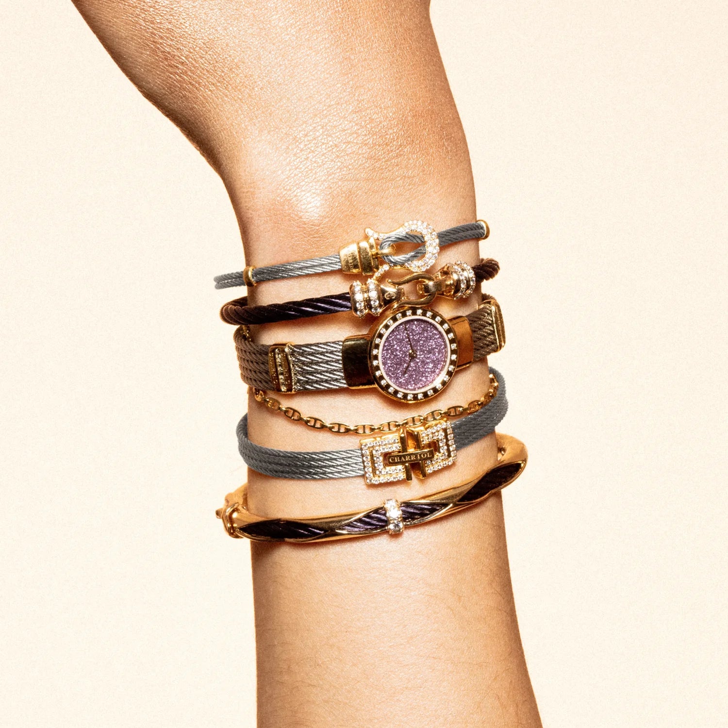 Oro_púrpura 18KT con 24 diamantes 0.36ct