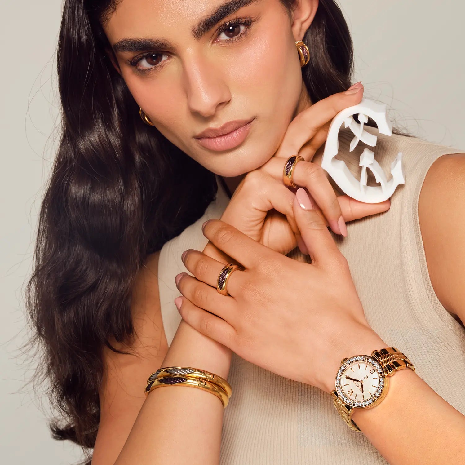 NAVIGATOR CRUISE, 36MM, CALIBRE CUARZO, DIAL DE PERLA MADRE, 30 DIAMANTES BEZEL, PVD ORO ACERO AMARILLO PULSERA INTERCAMBIABLE - Charriol Geneve - Watch