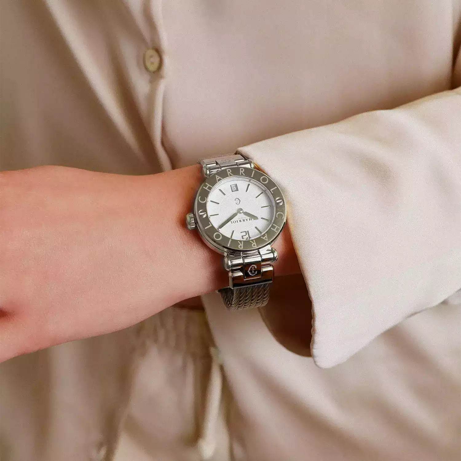 NAVIGATOR CRUISE, 36MM, CALIBRE CUARZO, ESFERA DE PERLA MADRE, "CHARRIOL CHARRIOL " BEZEL, CABLE DE ACERO PULSERA INTERCAMBIABLE - Charriol Geneve - Relojes