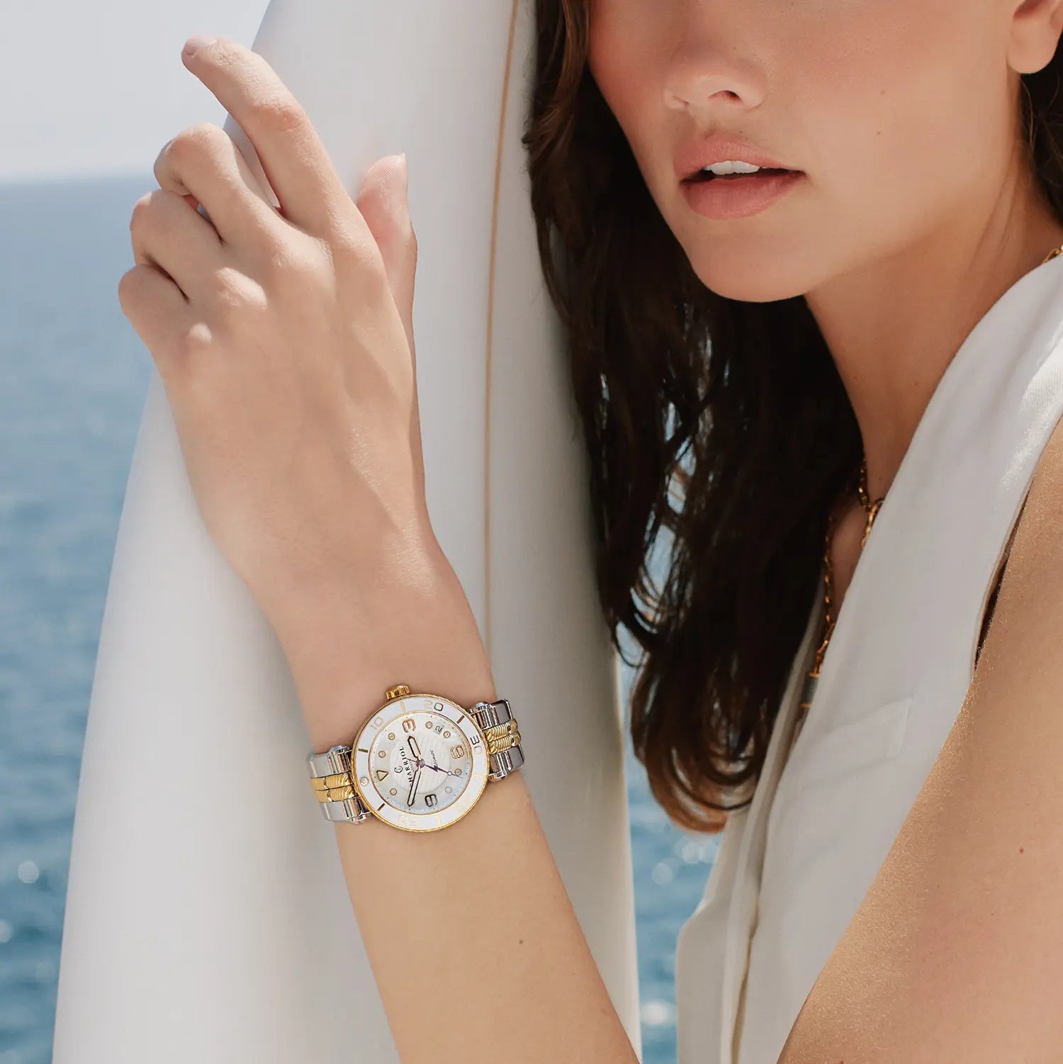 NAVIGATOR SURF, 36MM, CALIBRE AUTOMÁTICO, ESFERA BLANCA, BISEL BLANCO, PULSERA INTERCAMBIABLE ACERO BICOLOR - Charriol Geneve - Relojes