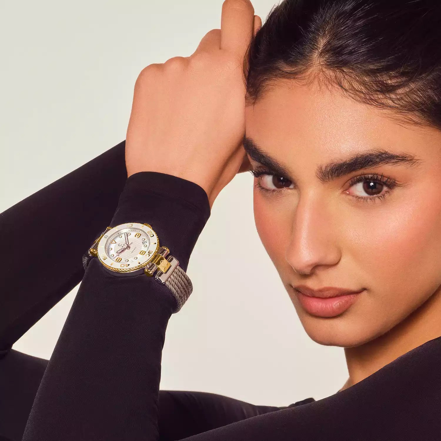 NAVIGATOR SURF, 36MM, CALIBRE AUTOMÁTICO, ESFERA BLANCA, BISEL BLANCO, PULSERA INTERCAMBIABLE CON CABLE DE ACERO - Charriol Geneve - Relojes