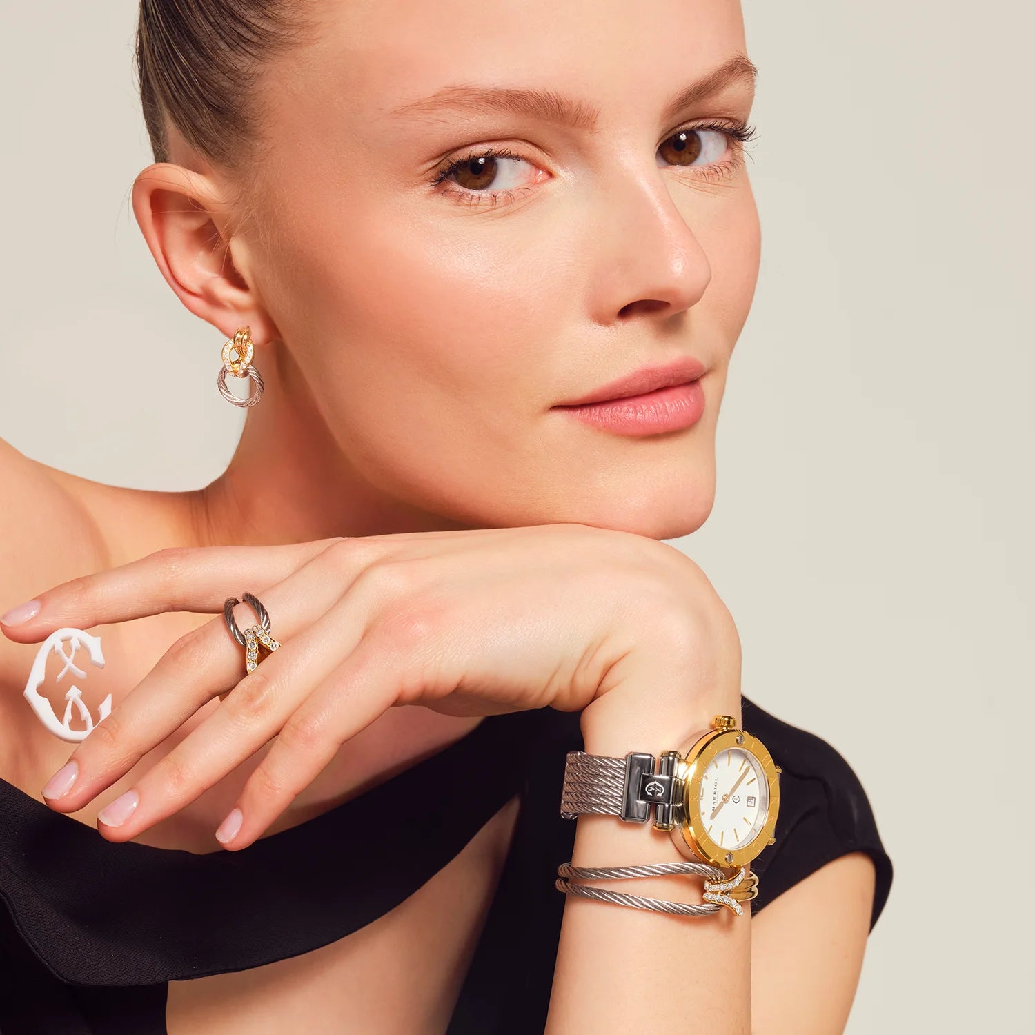 NAVIGATOR CRUISE, 36MM, CALIBRE CUARZO, ESFERA DE PERLA MADRE, "CHARRIOL CHARRIOL " BEZEL, CABLE DE ACERO PULSERA INTERCAMBIABLE - Charriol Geneve - Relojes