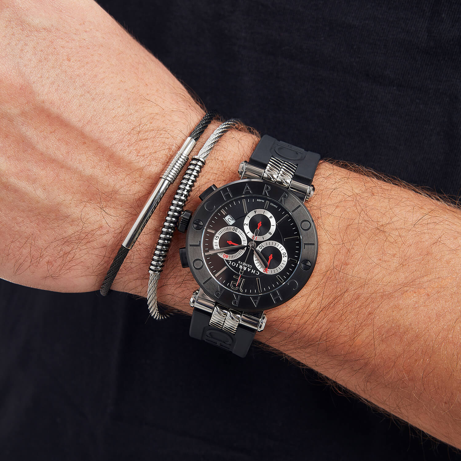 NAVIGATOR CRUISE, 41MM, CALIBRE CRONÓGRAFO CUARZO, ESFERA NEGRA CON CRUZ ROJA, PVD ACERO NEGRO "CHARRIOL CHARRIOL " BEZEL, CORREA DE GOMA NEGRA INTERCAMBIABLE - © 2024 Charriol - Watch